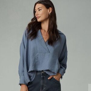 ANTHROPOLOGY SHIRT SIZE XS